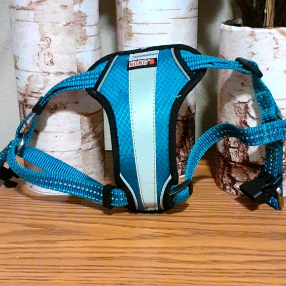 kong harness small